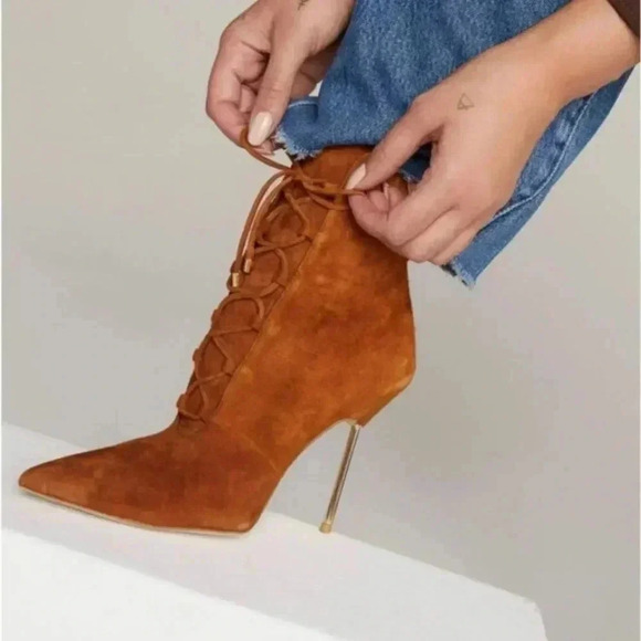 Good American Shoes - Good American Booties Suede Tobacco Cognac Lace Up Scandal 9